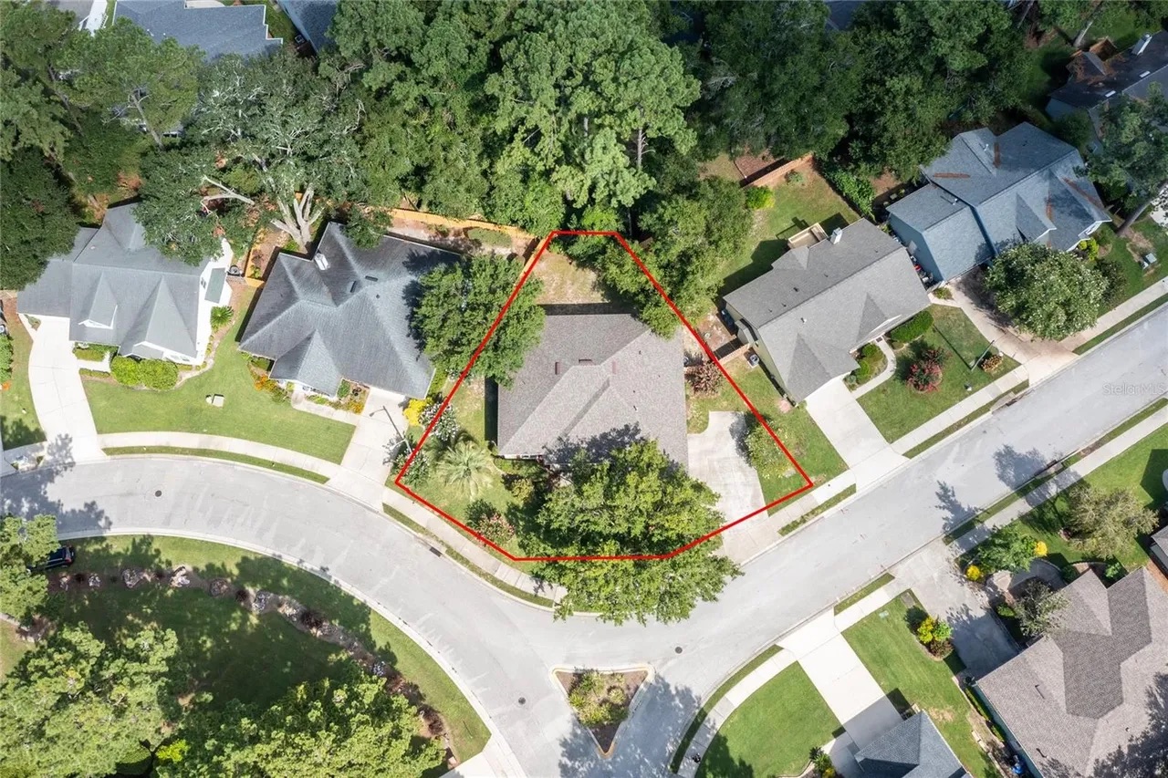 2429 NW 93rd St Gainesville FL 32606 - Img2-w1280_h960.jpg